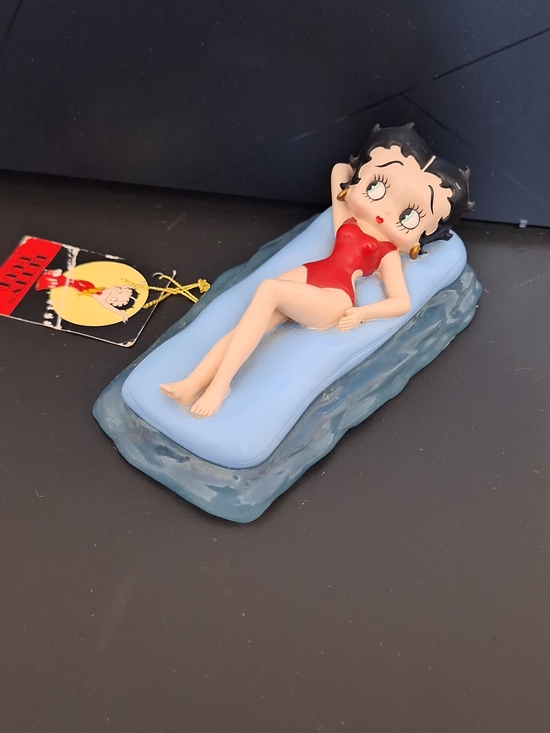 Betty Boop Other - Betty Boop Red Swimsuit Figurine on Light Blue Float